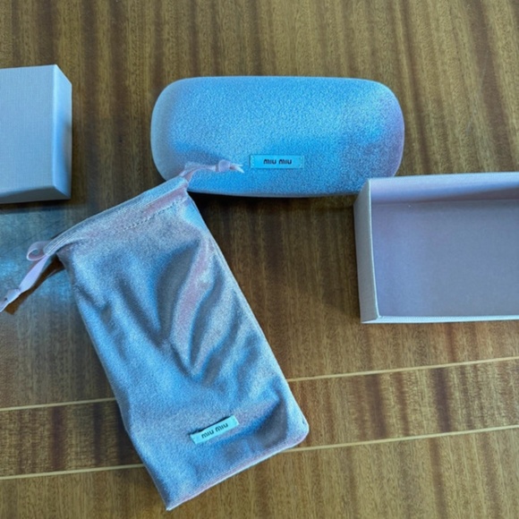 Sunglasses Miu Miu - Picture 6 of 7